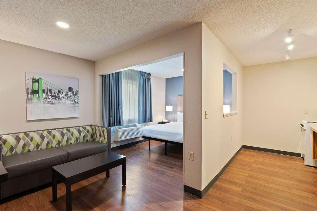 Extended Stay America Select Suites - Charlotte - University Place - E Mccullough Dr חדר תמונה