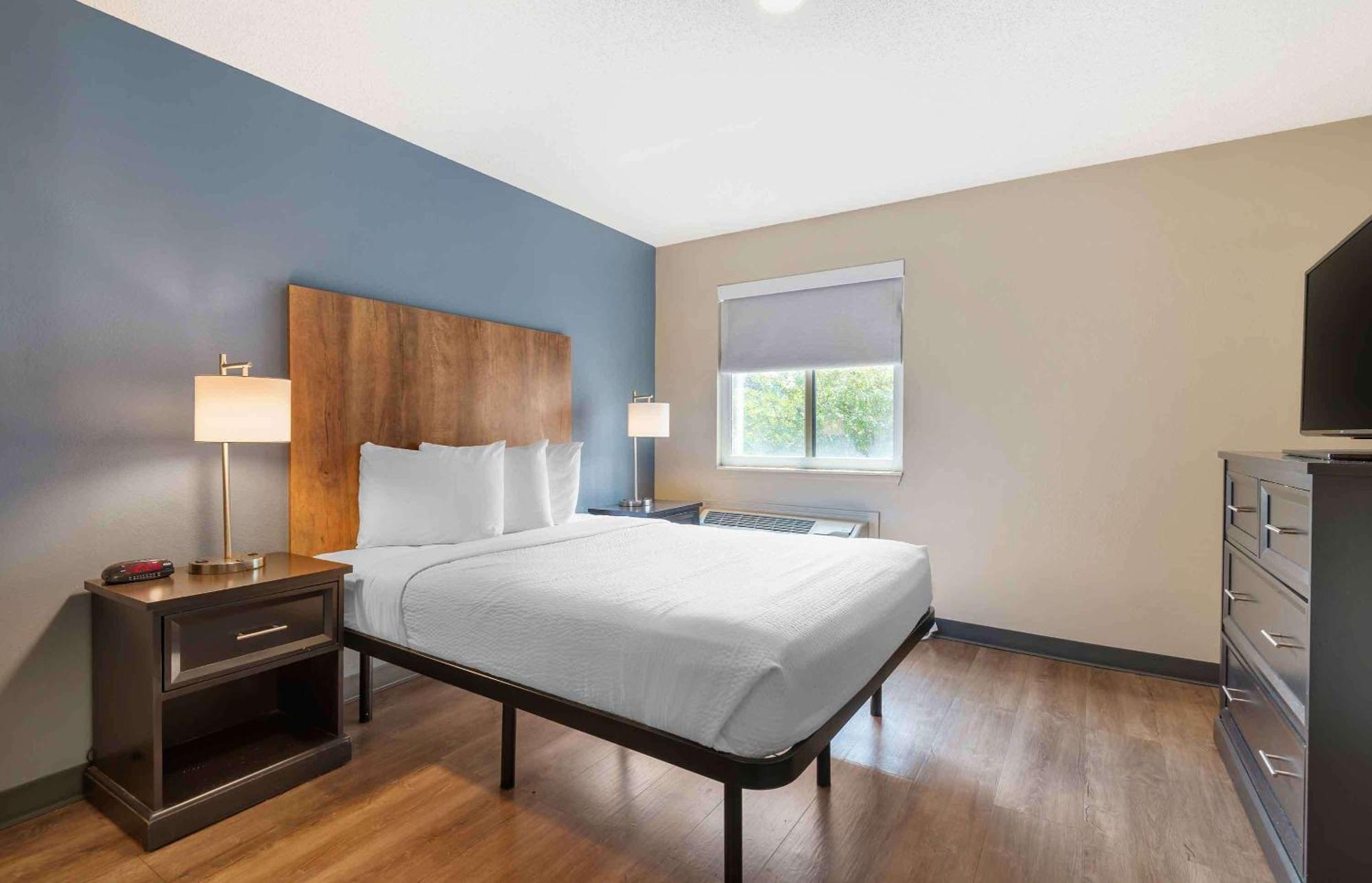 Extended Stay America Select Suites - Charlotte - University Place - E Mccullough Dr מראה חיצוני תמונה
