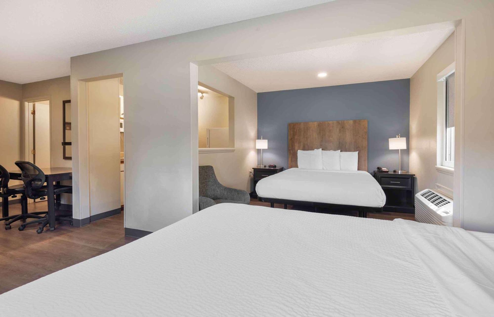 Extended Stay America Select Suites - Charlotte - University Place - E Mccullough Dr מראה חיצוני תמונה