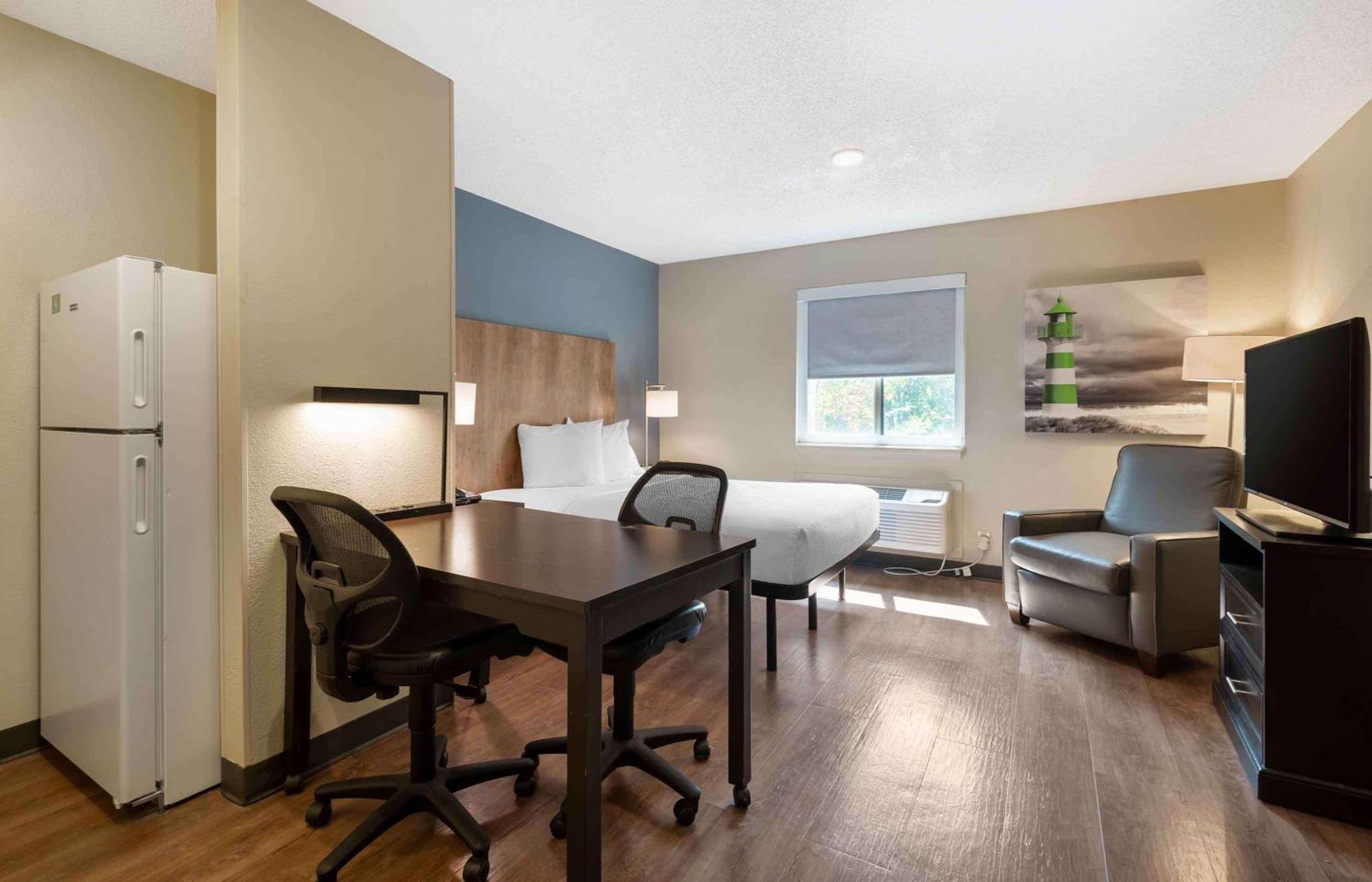 Extended Stay America Select Suites - Charlotte - University Place - E Mccullough Dr מראה חיצוני תמונה