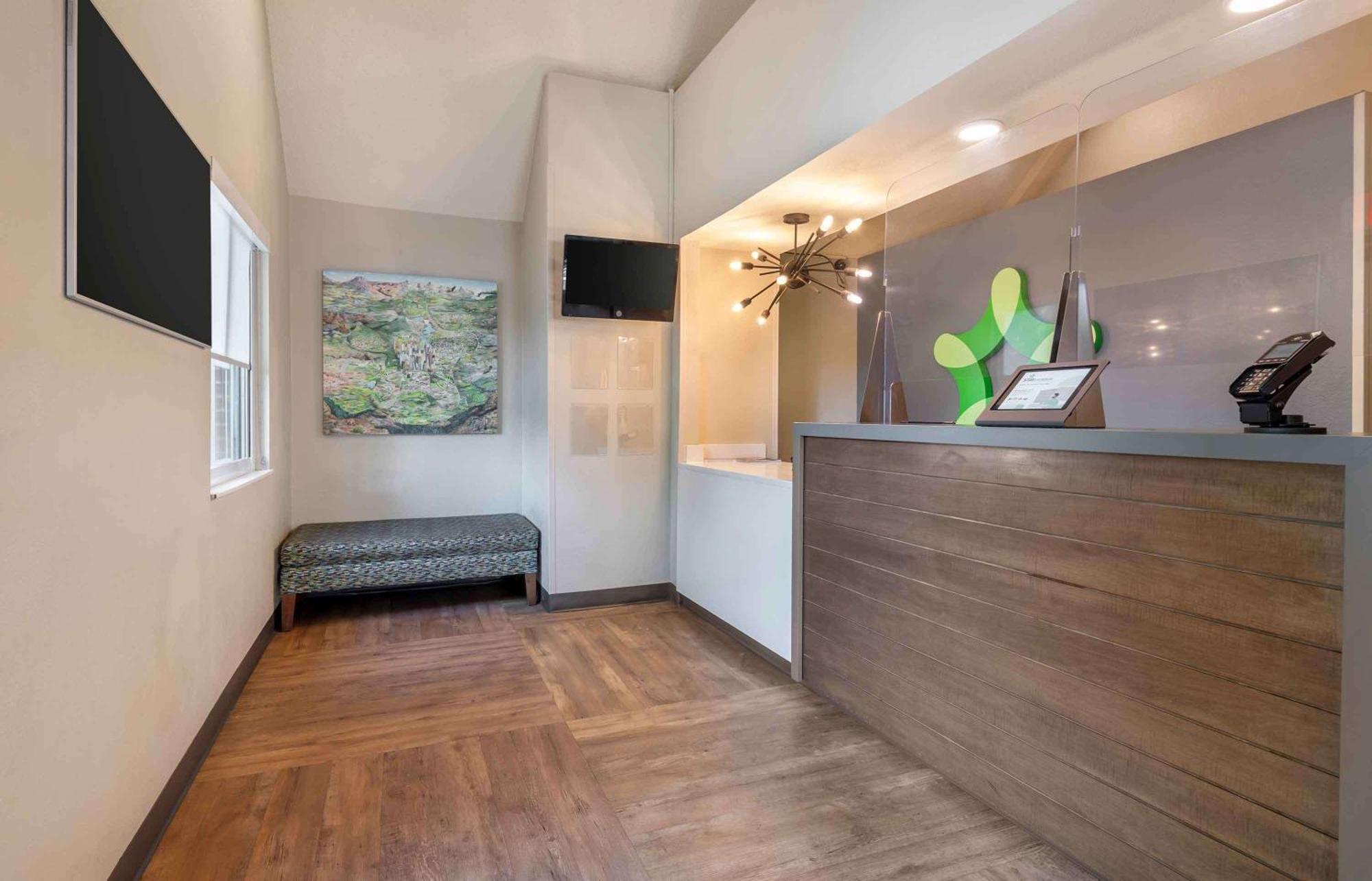 Extended Stay America Select Suites - Charlotte - University Place - E Mccullough Dr מראה חיצוני תמונה